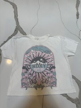 Girls Roxy White Tee with Pastel Graphic size 7 oversized crop
